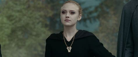 "The Twilight Saga: Eclipse" HQ Screencaps - Dakota Fanning Image ...