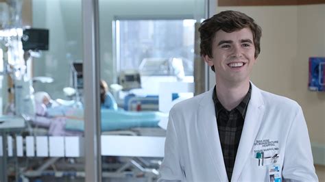 Why Freddie Highmore Initially Turned Down The Good Doctor, And What’s Ahead for Season 2