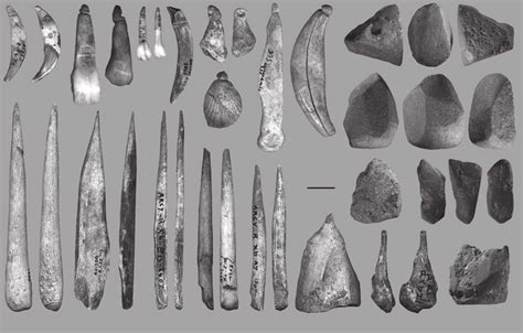 Bone tools and personal ornaments from the Neanderthal-associated ...