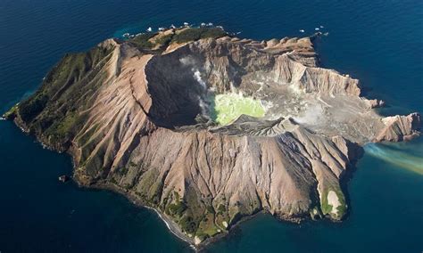 White Island (Whakaari, New Zealand) cruise port schedule | CruiseMapper