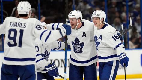 Maple Leafs erase 3-goal deficit in final frame to beat Lightning in ...