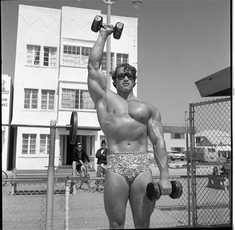 Arnold Schwarzenegger’s Classic Bodybuilding Routine For 30 Days — For ...