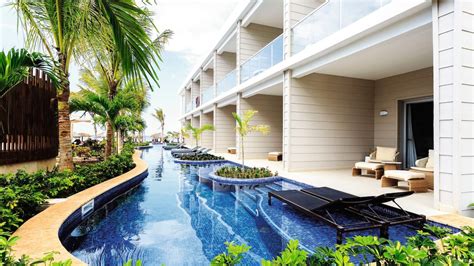 Our pick of the best swim-up rooms | TUI