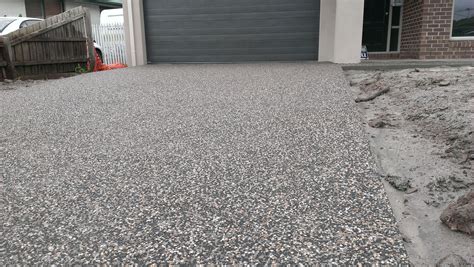 exposed aggregate driveway | Exposed aggregate driveway, Home ...