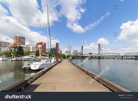 Portland Oregon Downtown Waterfront Skyline On Stock Photo 1143606854 ...