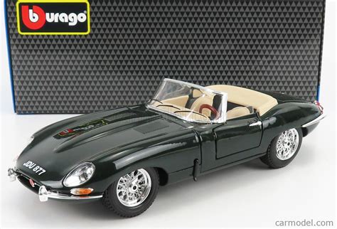 BURAGO BU12046GR Scale 1/18 | JAGUAR E-TYPE SPIDER 1961 GREEN