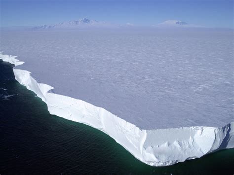 Multimedia Gallery - Research on Iceberg B-15A (Image 5) | NSF ...