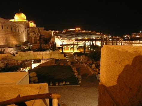 Old City of Jerusalem at night | Old city, Travel, Mount rushmore