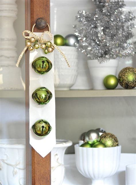 29 Adorable Jingle Bells Crafts For Christmas