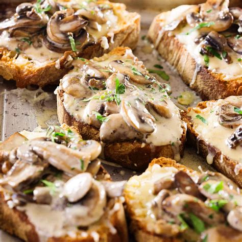 Bruschetta With Mozzarella And Creamy Mushrooms