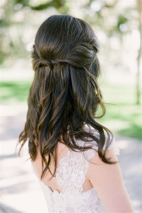 Wavy Hair Wedding Hairstyle