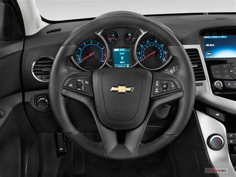 2015 Chevrolet Cruze: 50 Interior Photos | U.S. News