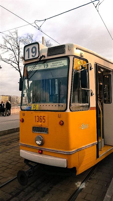 Budapest Tram | Rail Europe