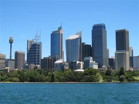 Sydney - City and Suburbs: Sydney skyline, Botanic Gardens