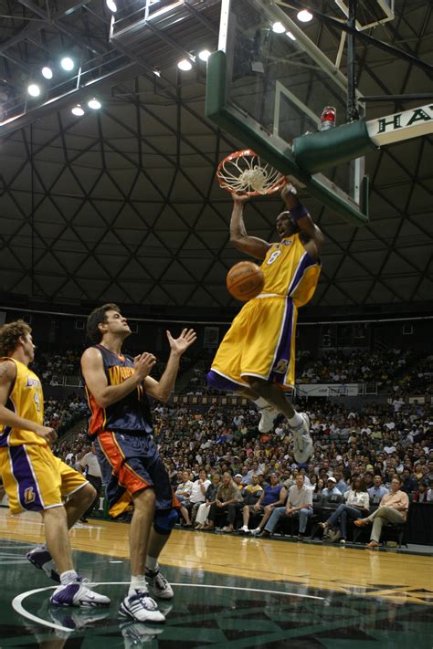 File:Kobe Bryant dunk.jpg - Wikimedia Commons