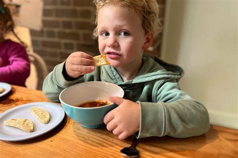 Try this classic minestrone soup on a chilly day • SEEC