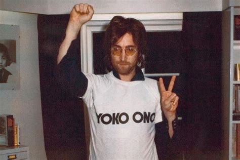 Photos Remembering John Lennon 36 Years After His Death Music - Vrogue