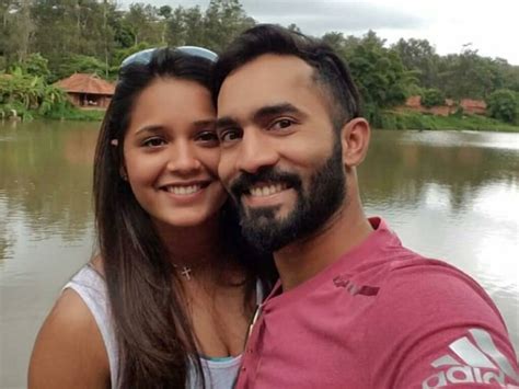 Murali Vijay wife (Nikita Vijay) | Love Story | Marriage | Controversy - Sportslibro.com