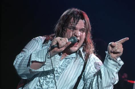 10 Best Meat Loaf Songs of All Time - Singersroom.com