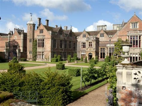 Charlecote Park (Charlecote) - Visitor Information & Reviews