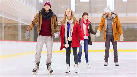 Public Ice Skating in Willowbrook | Willowbrook Ice Arena