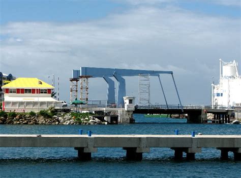 Simpson Bay Bridge in Sint Maarten | YachtForums: The World’s Largest Yachting Community