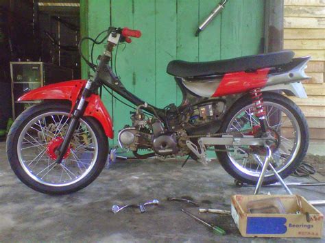 Motor Astrea Grand Modifikasi Trail - Thecitycyclist