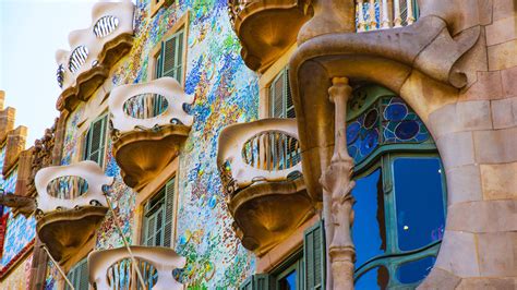 11 Awesome Facts You Need To Know About Antoni Gaudí