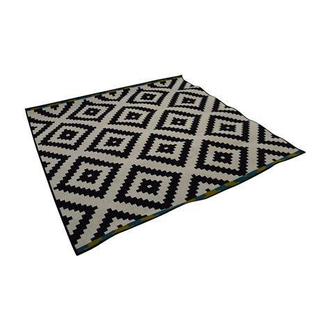 IKEA Black and White Rug | 48% Off | Kaiyo