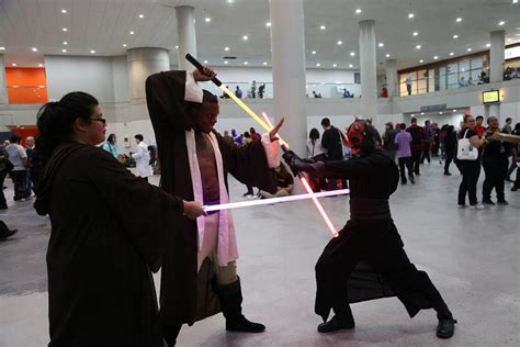 3 Best Lightsabers For Dueling | Nerdable