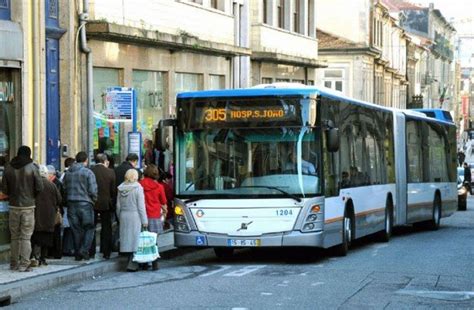 Travelling by local bus in Porto - tips and costs