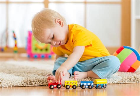 Solitary Play in Early Childhood: Types, Benefits and Tips