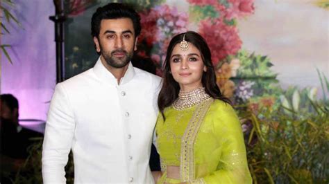 Alia Bhatt thinks Ranbir Kapoor is the one: I am walking around with ...