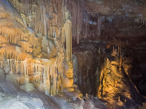 Journey Beneath The Texas Soil at Natural Bridge Caverns – Trips To Discover