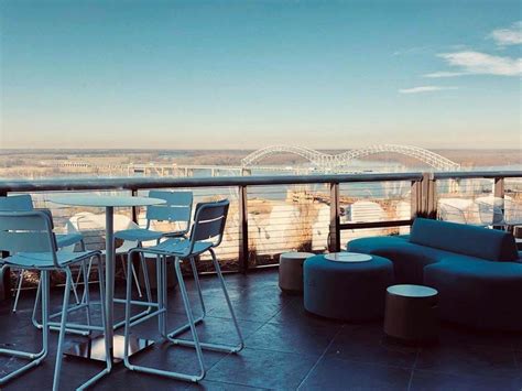 Your 2022 Guide to Memphis Rooftop Bars | StyleBlueprint