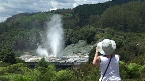 Rotorua - Geysers and Mud Pools - YouTube