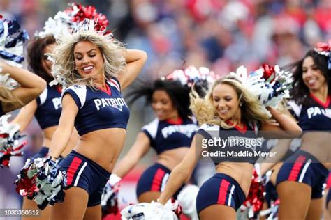 2,051 New England Patriots Cheerleaders Photos & High Res Pictures ...