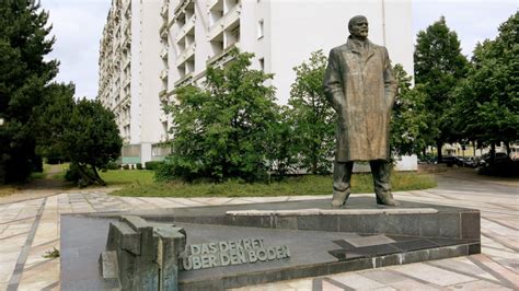 Lenin Statue Unveiled in Western Germany After Legal Battle - The ...