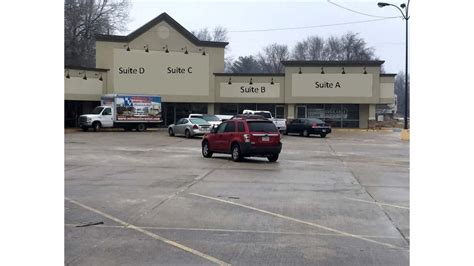 1090 S Neosho Blvd, Neosho, MO 64850 - Retail Space for Lease ...