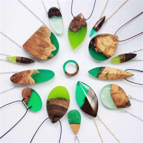 15 DIY Resin Jewelry Projects Worthy of Gifting