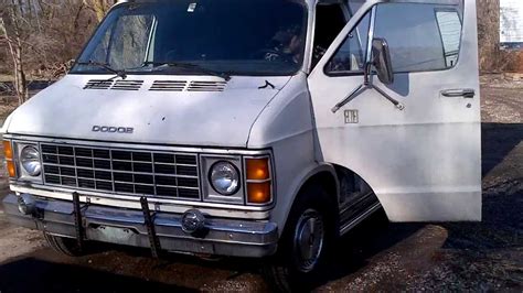 1979 Dodge Ram 250 Van Old Cold Start - YouTube