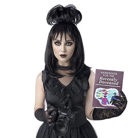 The Ultimate Winona Ryder Beetlejuice Costume Guide: How to Get the Look