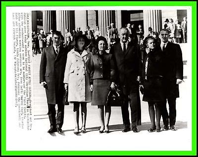 LYNDON B.JOHNSON & Family - After Church - Original Vintage Wire Photo 1967 | eBay