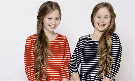 Mirror image twins Taylin and Katelin Michael who part their hair the opposite way | Daily Mail ...