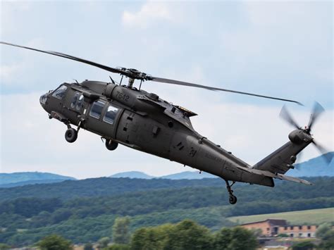 Sikorsky UH-60M Black Hawk Specs, Engine, Cockpit, And, 48% OFF