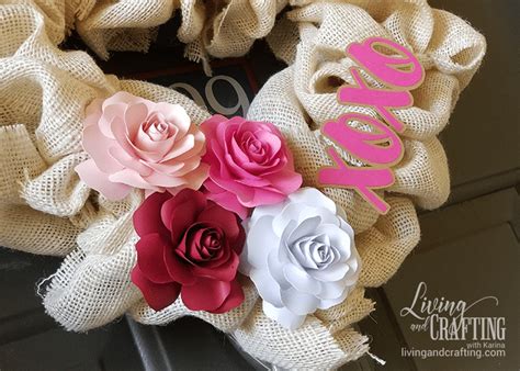 Burlap Heart Valentine's Day Wreath - Living and Crafting