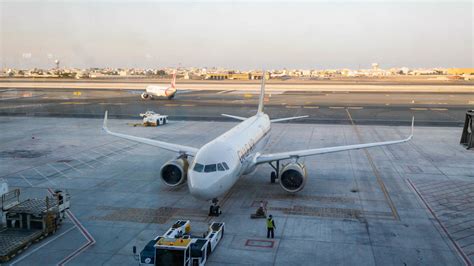 First Look of the $1.1 Billion New Airport Terminal of Bahrain