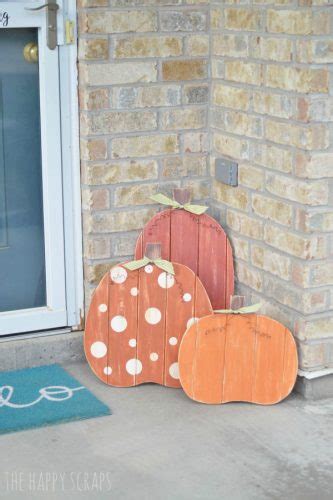 Fall Porch Pumpkins - The Happy Scraps