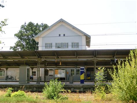 Prien am Chiemsee Station (Prien am Chiemsee, 1860) | Structurae