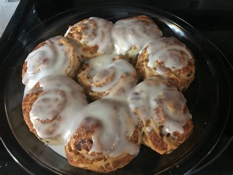 Pillsbury cinnamon rolls | Pillsbury cinnamon roll recipes, Cinnamon ...